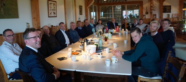 Overleg _met_Boeren.JPG