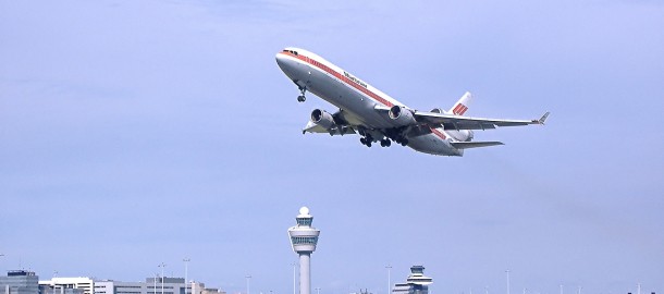 Vliegtuig op schiphol.jpg